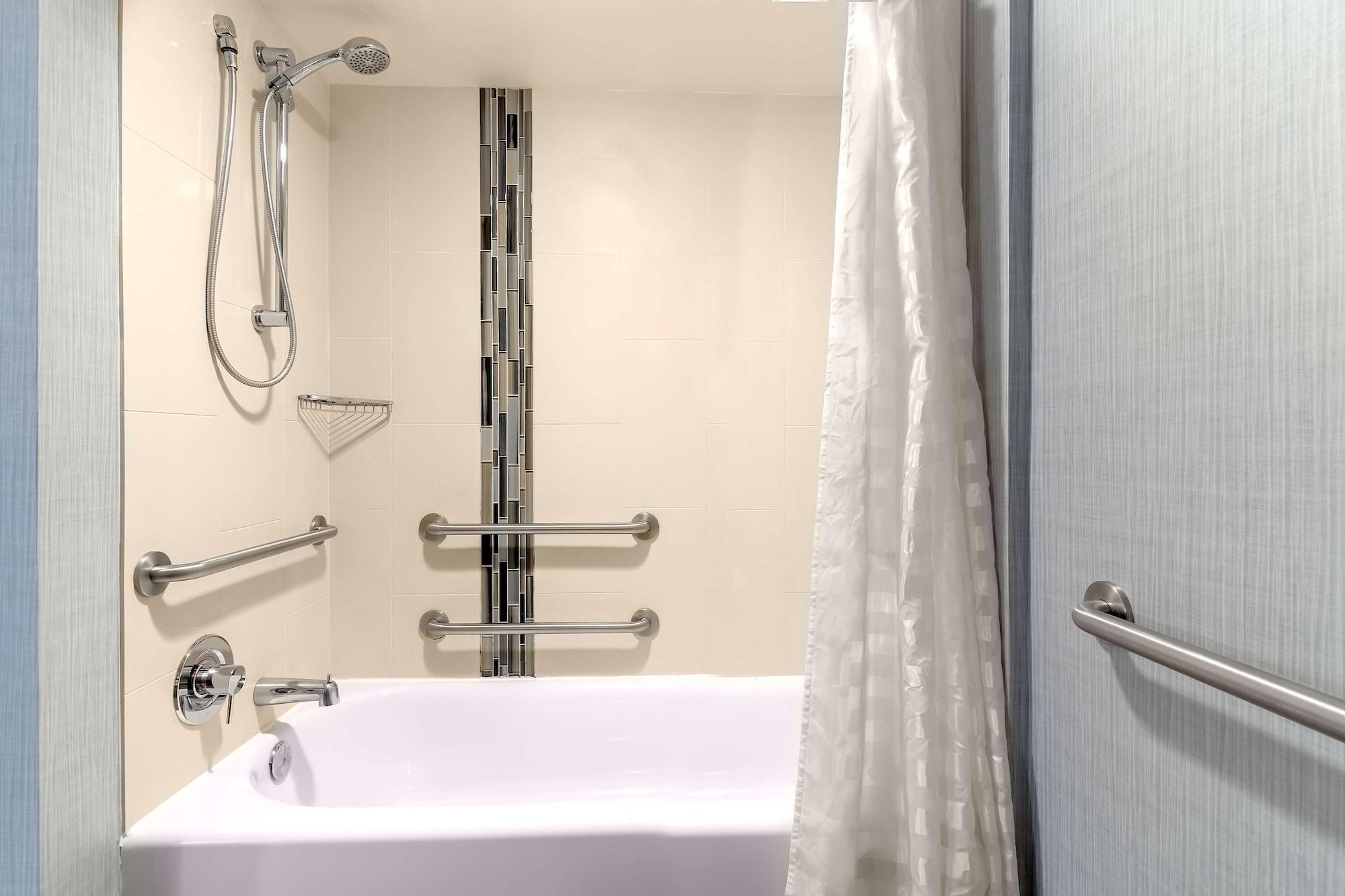 Hyatt Place Richmond Arboretum Hotel 3*